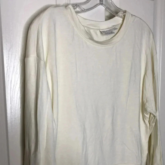 NEW BEACH BREAK Oversized Long Sleeve Top - Picture 2 of 9